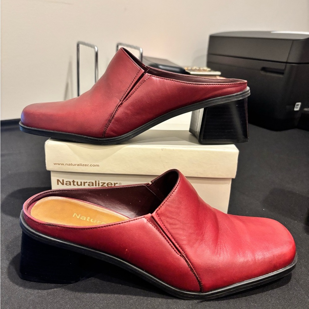 Naturalizer Red Leather Mules Sleek Design